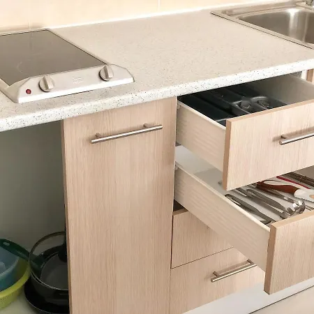 アパートホテル Giuliano エンプリアブラバ