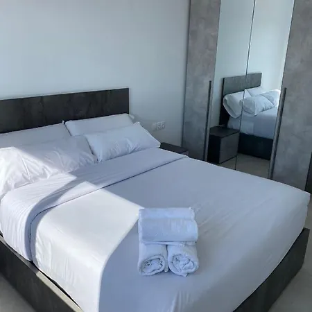 Giuliano Apartahotel 3*