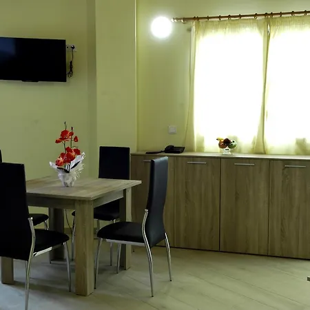 Giuliano Apartahotel Ampuriabrava