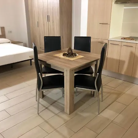 Giuliano Apartahotel Ampuriabrava