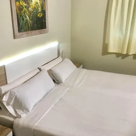 Giuliano Apartahotel Ampuriabrava